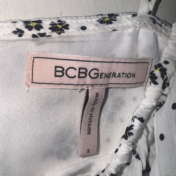 BCBGeneration White Floral Dress - Picture 4 of 8